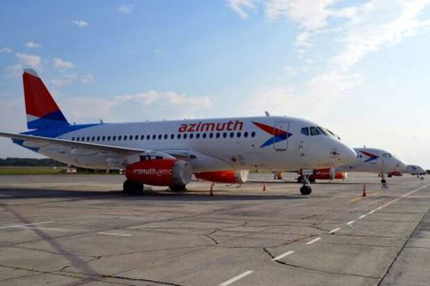 Sukhoi Superjet 100-95LR авиакомпании Azimuth Airlines