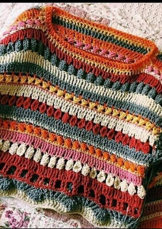Разноцветные свитера крючком: идеи + схемы. Восторг цвета!