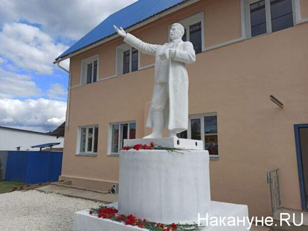 В Челябинской области открыли памятник Сталину
