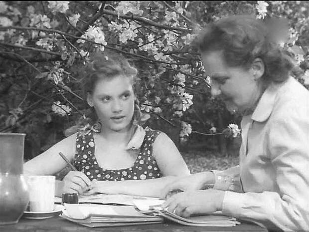 <br>Алла Будницкая в фильме "Телеграмма", 1957 год. / Фото: www.kino-teatr.ru