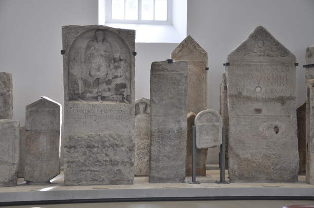Римские солдатские надгробные стелы из лапидария Археологического музея в Майнце - Карьера римского солдата | Warspot.ru
