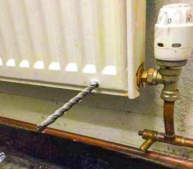 шуруп в батарее