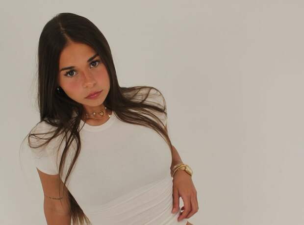 SD: футболист "Арсенала" потратил $4,5 млн на OnlyFans-модель Софи Рейн