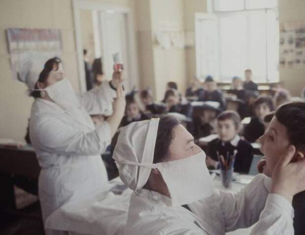 Путешествие во времени: 13 фото о бесплатной медицине в СССР, которые говорят сами за себя