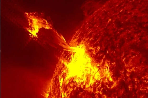На Солнце произошло 15 вспышек класса М и Х