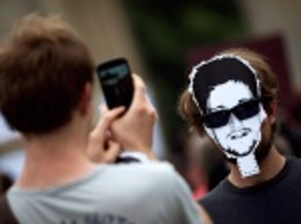 Эдвард Сноуден способен сильно навредить США