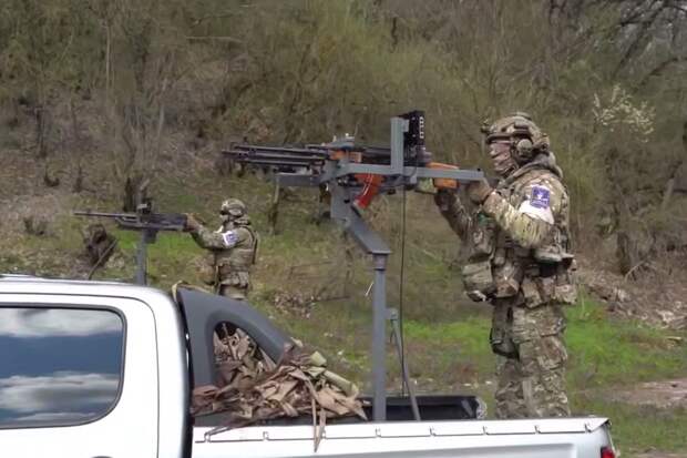 Жителей Севастополя призвали записываться в отряд для обороны города