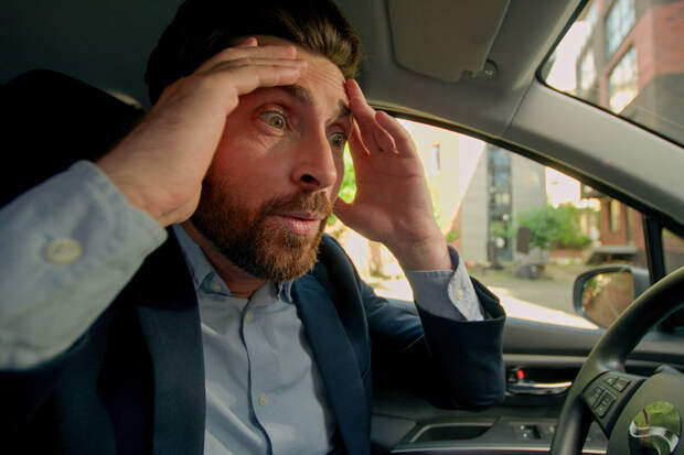 Психиатр-нарколог Сараев призвал не садиться за руль после приема обезболивающих