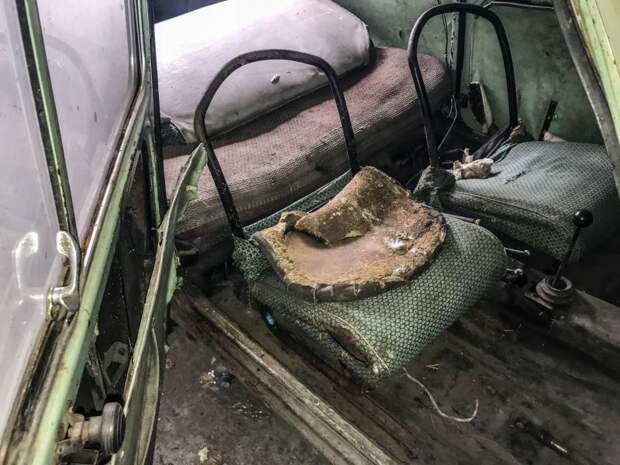 Гаражная находка: ранний "Запорожец" ЗАЗ-965 1961 года выпуска barn find, авто, автомобили, заз 965, заза, запорожец, олдтаймер, ретро авто