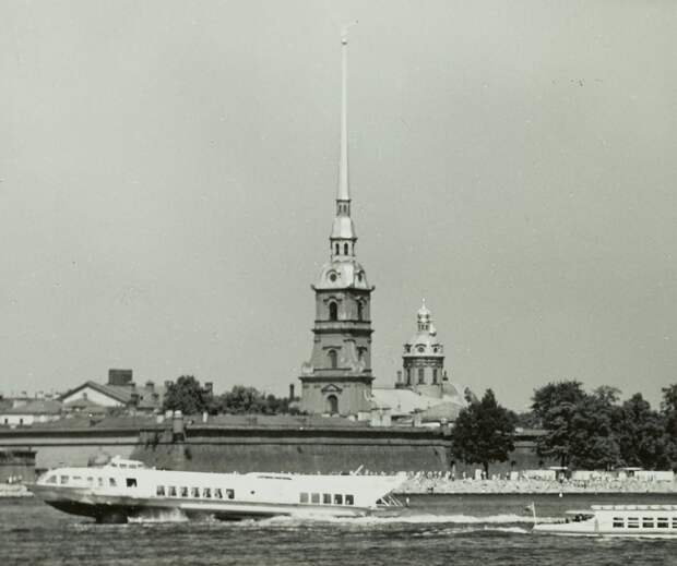 1971. Корабль на подводных крыльях