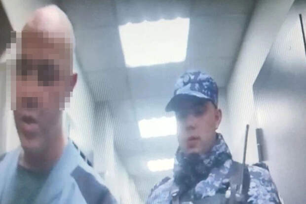 В Петербурге пьяный мужчина разгромил магазин