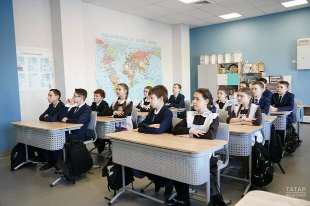 Рособрнадзор Казанның 24 мәктәбенә «Сыйфат билгесе»н тапшырды