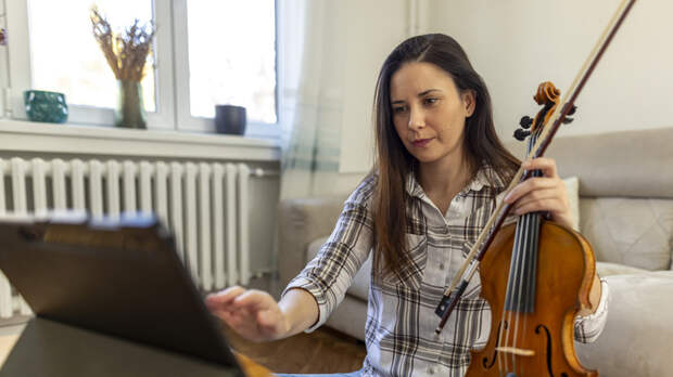 Россиянам рассказали, что обучение новым навыкам развивает интеллект