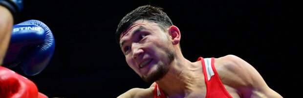 Казахстанский боксер Зейнуллинов одержал победу на чемпионате Азии