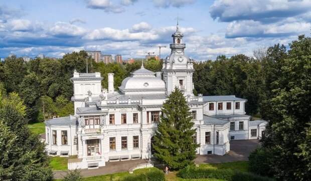 Сергунина: До конца года по районам Москвы проведут более 1,1 тыс. экскурсий