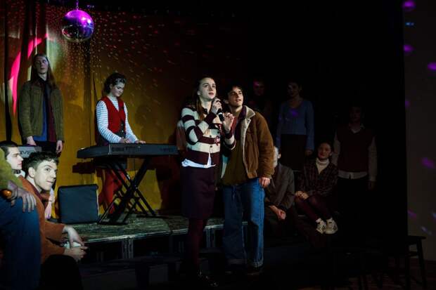 Студенты ВШСИ показали в Ясной Поляне спектакль «Валентин и Валентина»