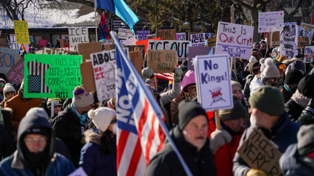 ICE против улиц: США охватили массовые протесты против действий иммиграционной службы