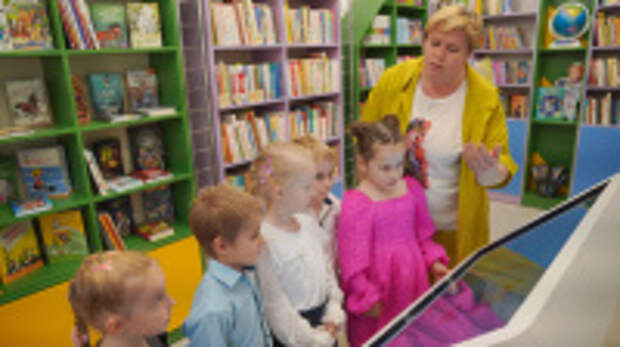 Благодаря нацпроекту «Семья» в Ивановском районе создали библиотеку нового поколения