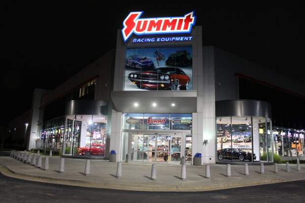 Summit Racing Super Store в МакДонахью, Джорджия авто, автозапчасти, автотюнинг, запчасти, магазин, тюнинг