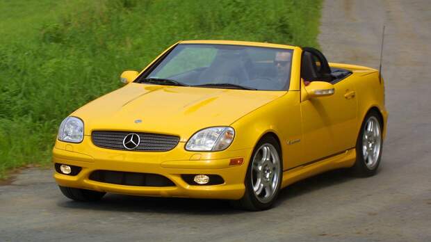 Необычный рестомод 300 SL Gullwing 
