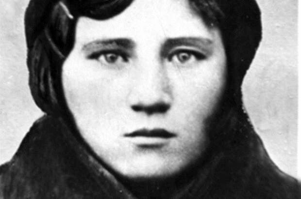18-летняя героиня. Как военная медсестра убила 60 фашистов под Смоленском