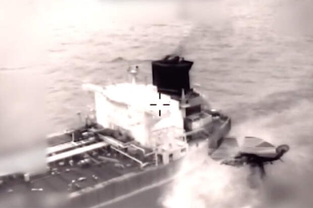 Опубликовано видео захвата танкера в Карибском регионе силами США