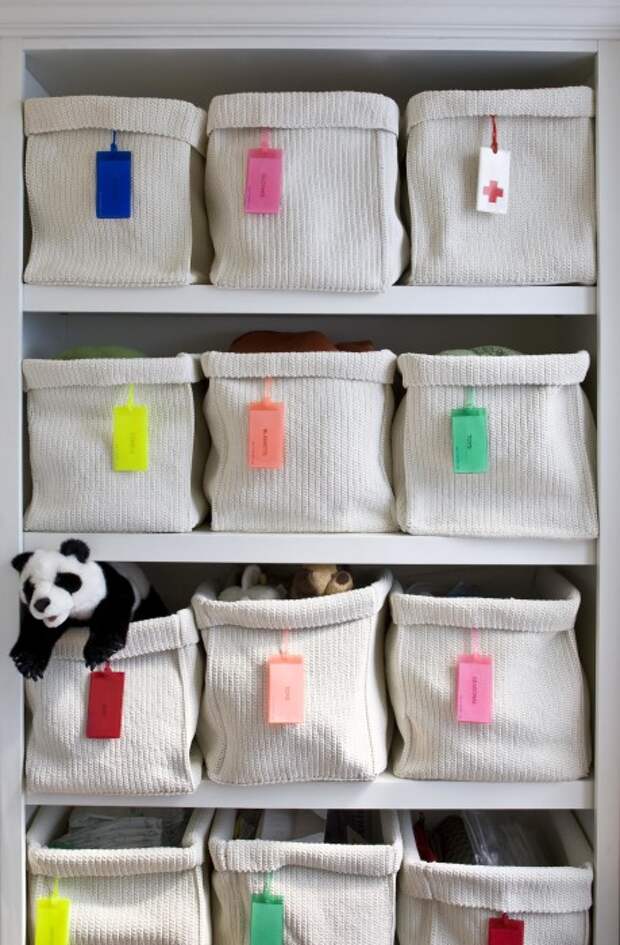 Плетённые корзинки для игрушек - отличное решение для организации и экономии пространства. 