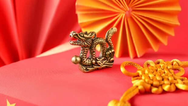 Восточный гороскоп на май: названы черные даты, когда Водная Змея заберет удачу и деньги