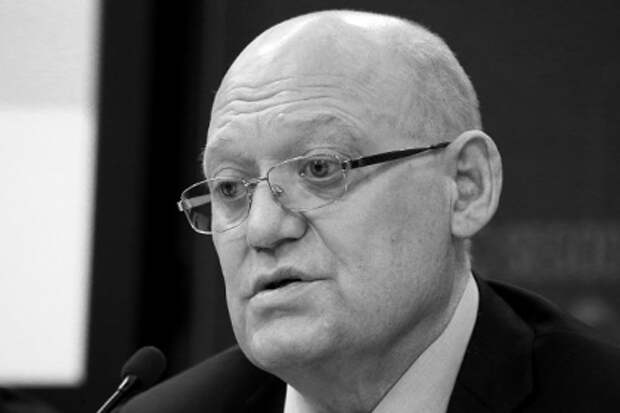 Владимир Петров