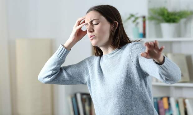 Женщина узнала об опухоли мозга размером с кулак после того, как появился этот симптом