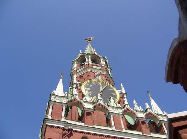 1215 990x742 Закрытая экскурсия по стенам Московского Кремля
