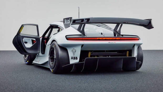 Porsche Mission R.