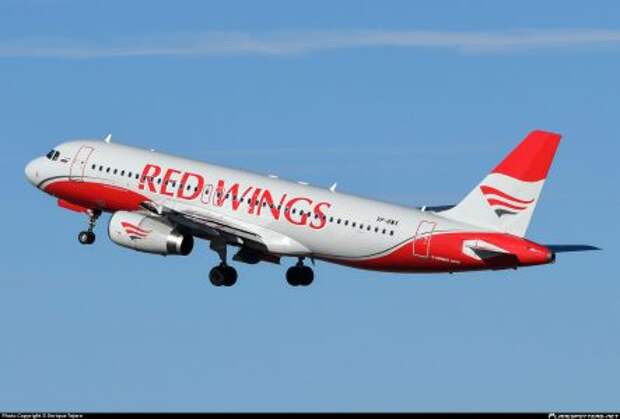 Airbus A320-232 авиакомпании Red Wings
