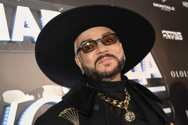 Юрист Пономарева: за повторное курение в аэропорту Киркорова будет ждать штраф