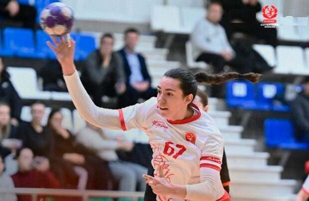 Охота а «лисичек»: «Астраханочка» в тренировочном режиме разгромила аутсайдера