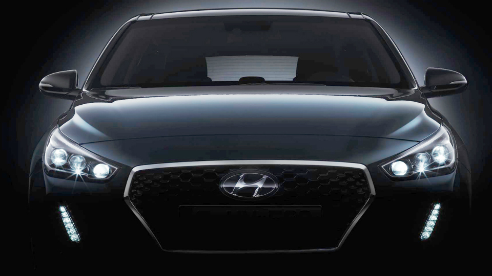 Компания Hyundai показала дизайн нового i30