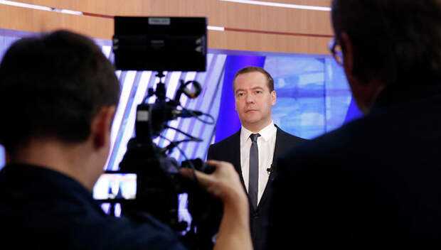 Премьер-министр России Дмитрий Медведев после интервью в телецентре «Останкино», 2014...