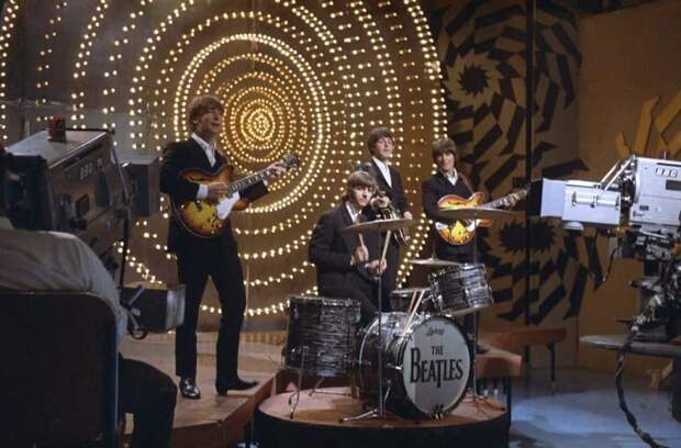 Ливерпульская четвёрка. \ Фото: beatlesbible.com. Ливерпульская четвёрка. \ Фото: beatlesbible.com.