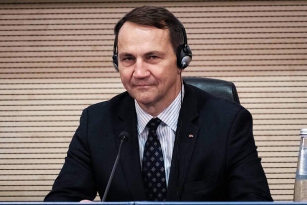 На Западе раскрыли истинное отношение Сикорского к Украине