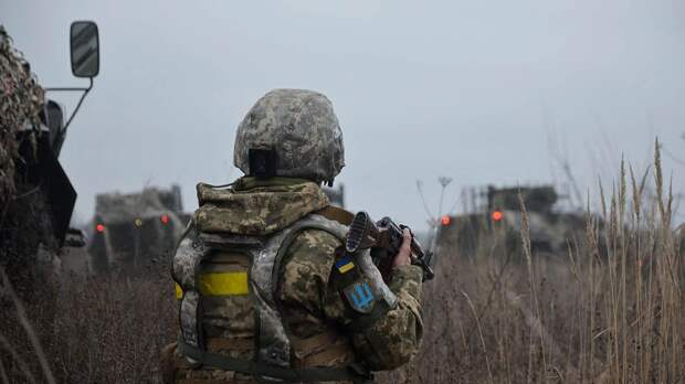 Украинский солдат обстрелял мать с ребенком в машине за русскую речь