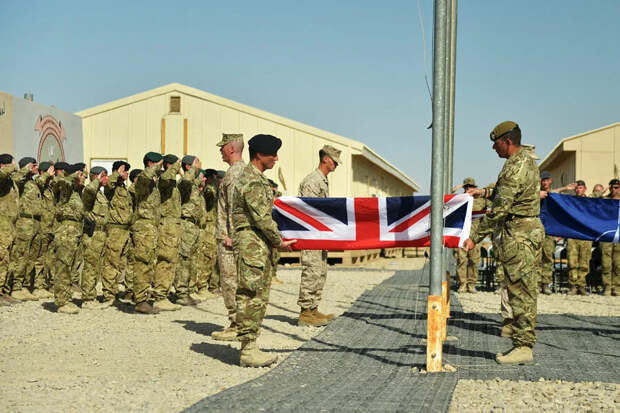 Стармер: Британские войска будут строить военные базы на Украине и защищать их