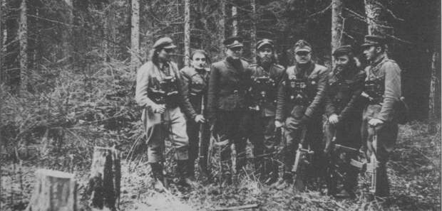 Трусы, убийцы, мародеры: чем занимались "лесные братья" в Прибалтике