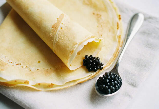 Названы самые популярные начинки для блинов