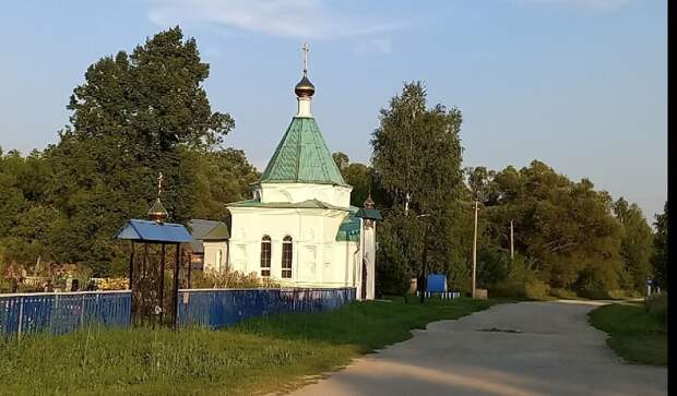 Жители сел в Сапожковском районе пожаловались на закрытие магазина