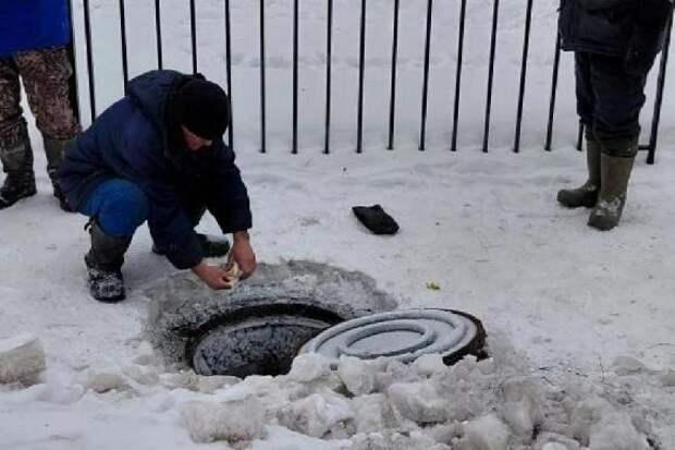 В Тамбове продолжается ремонт водовода на Пушкарской