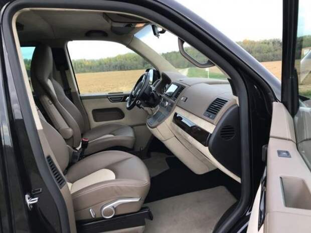 Микроавтобус Volkswagen Multivan с двигателем от Porsche 911