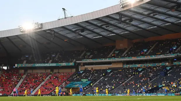 Украинский друг избитого россиянина — о флаге на матче со шведами: спланированной акции не было