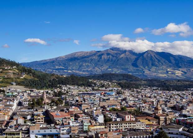 Мощное землетрясение в Эквадоре: Появились данные о погибших и раненых