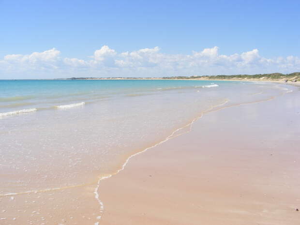 Пляж Кейбл Бич (Cable Beach). Австралия