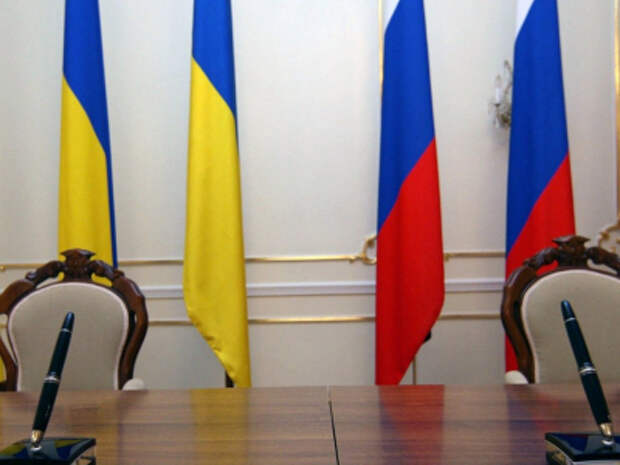 Азаров призвал Россию и Украину всерьёз задуматься, как выходить из конфликта